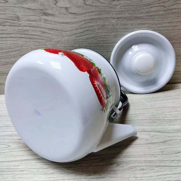 Чайник 2,5 литра (Сочная клубника) Чайник 2,5 литра (Сочная клубника)